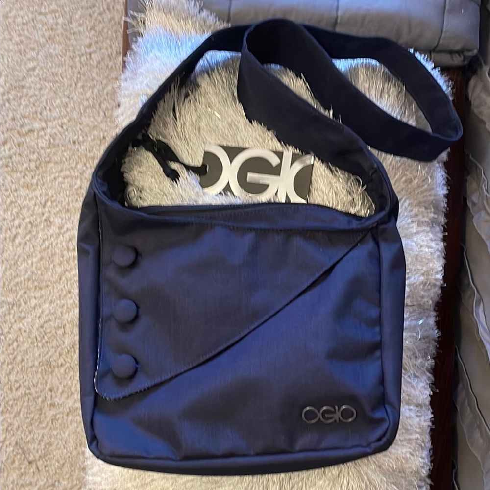 Ogio Navy Brooklyn Tablet crossbody bag